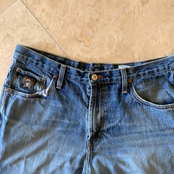 Cinch Grant up Distressed Blue Jeans - Picture 2 of 8